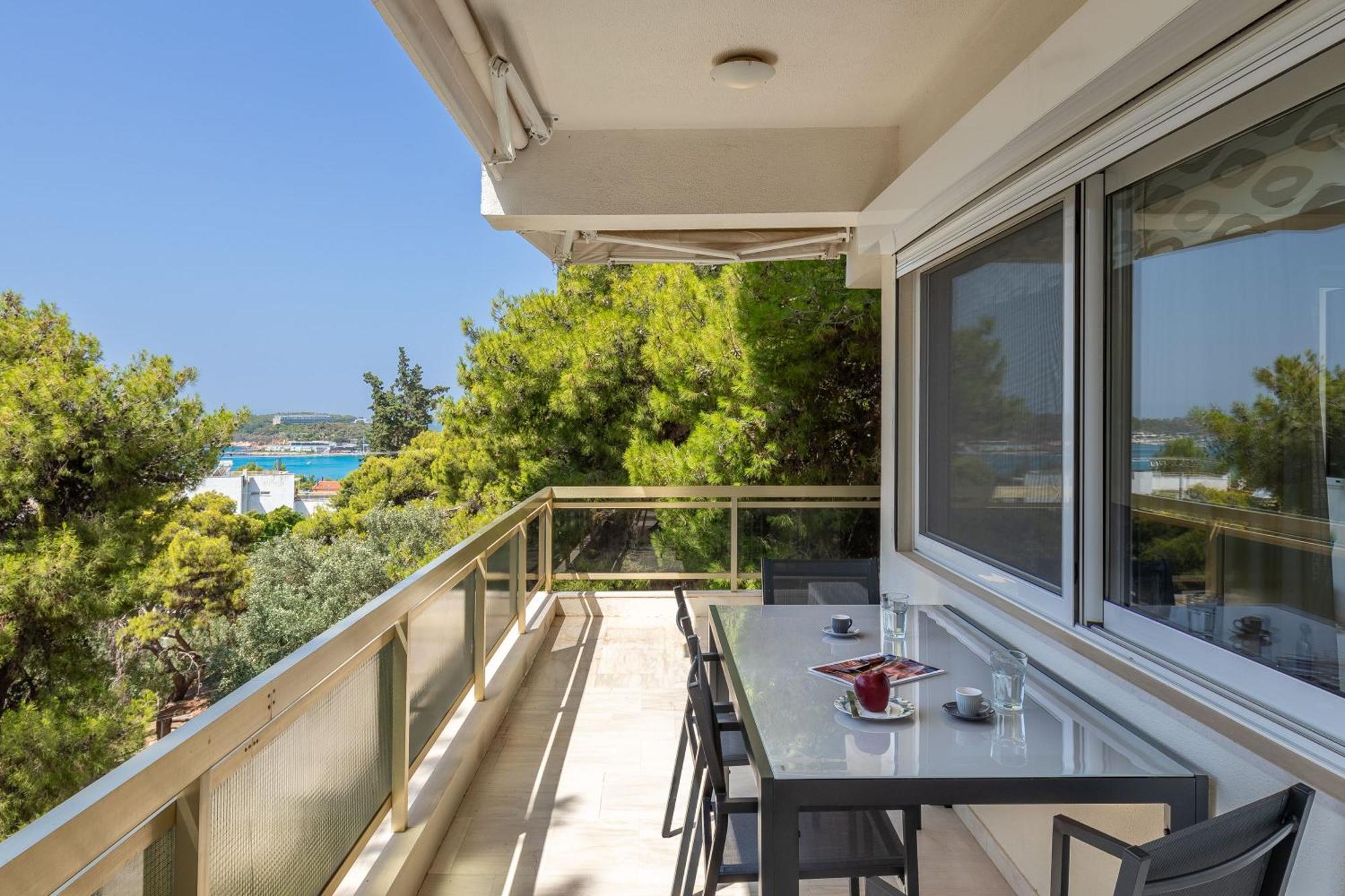 Relux Sea View 2 Bedroom Apartment By Blupine Athen Eksteriør bilde